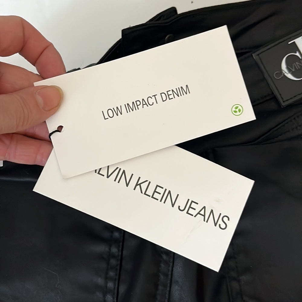 NWT Calvin Klein black high-waisted mini skirt eco-leather size 31 - Picture 7 of 8